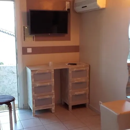 بيت ضيافة Montaleigne سا لُرون دو فار